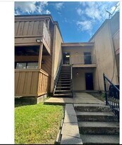 8110 Skillman St in Dallas, TX - Building Photo