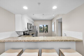 1501 Marina Isle Way in Jupiter, FL - Foto de edificio - Building Photo