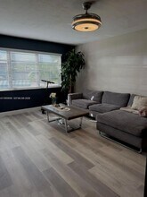 1530 NE 191st St in Miami, FL - Building Photo - Building Photo