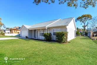 2065 E Gloria Dr in Deltona, FL - Building Photo - Building Photo