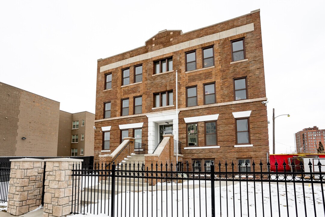 624 Charlotte St in Detroit, MI - Building Photo