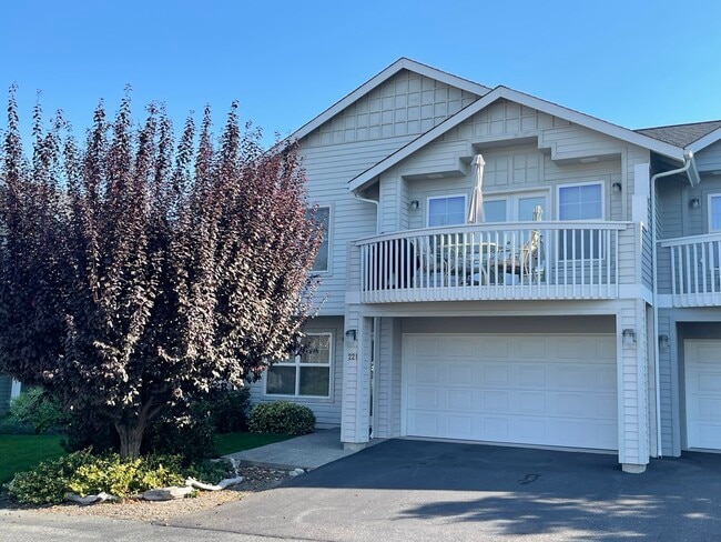 property at 221 Parkway Dr