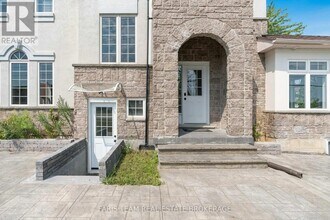 2 Vanessa Dr in Orillia, ON - Building Photo - Building Photo