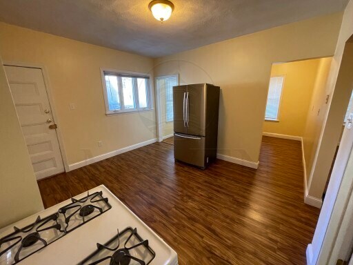 225 Holland St-Unit -1 in Somerville, MA - Building Photo - Building Photo