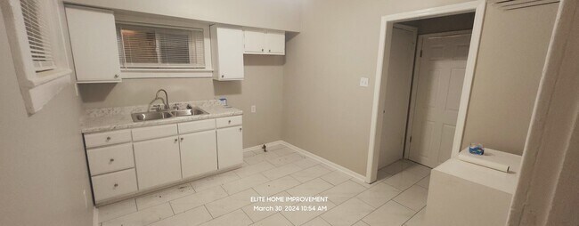 890 N Claybrook St in Memphis, TN - Building Photo - Building Photo