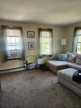 227 Wood St in Hopkinton, MA - Building Photo - Building Photo