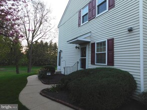 807-STEAMBOAT Steamboat Station Dr in Southampton, PA - Foto de edificio - Building Photo