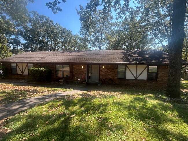 property at 22 Thornhill Dr