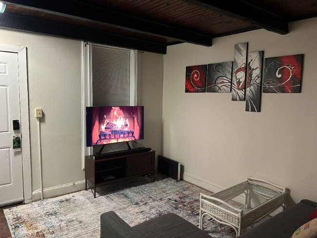 107 N Port St in Baltimore, MD - Building Photo - Building Photo