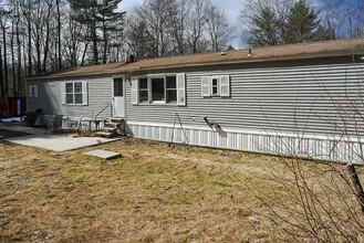 24 Reginald Ln in Lewiston, ME - Building Photo - Building Photo