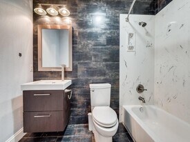 9520 Ash Creek Dr in Dallas, TX - Building Photo