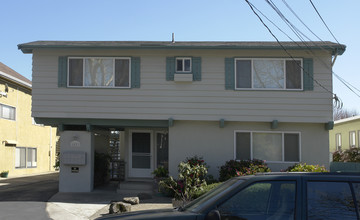 1522 Verdi St in Alameda, CA - Building Photo - Building Photo