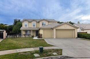 26475 Veronica Ct in Loma Linda, CA - Building Photo