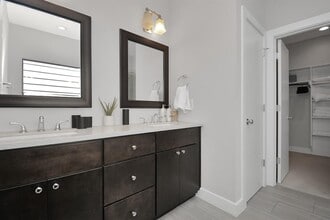3812 Leeland St in Houston, TX - Building Photo - Building Photo