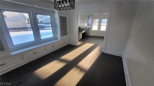 property at 1721 Cliffview Rd