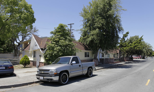 509 Lincoln Rd W in Vallejo, CA - Building Photo - Building Photo