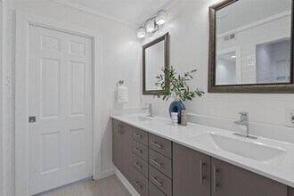1821 Westlake Dr in Austin, TX - Building Photo - Building Photo