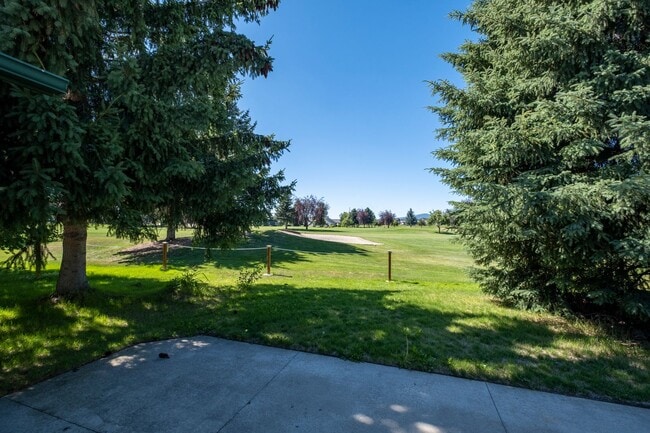 645 E Bogie Dr in Post Falls, ID - Building Photo - Building Photo