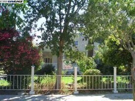 627 Rose Ave in Pleasanton, CA - Building Photo