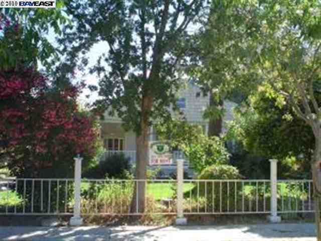 property at 627 Rose Ave