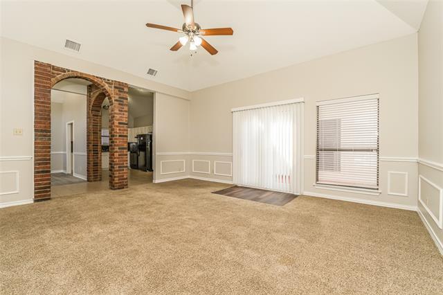919 Walters Dr in Cedar Hill, TX - Building Photo - Building Photo