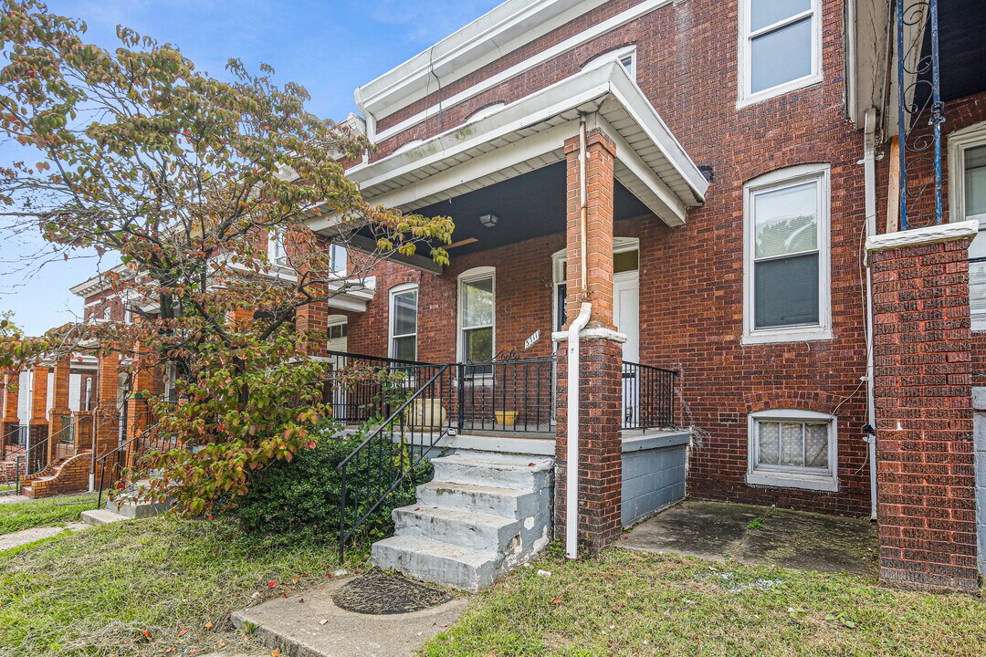 3711 Belair Rd in Baltimore, MD - Building Photo