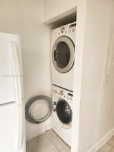 562 NW 82nd Pl in Miami, FL - Building Photo - Building Photo