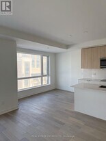 9 Walder Ln in Richmond Hill, ON - Building Photo