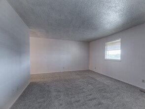 1129 S 124th E Ave in Tulsa, OK - Building Photo - Building Photo