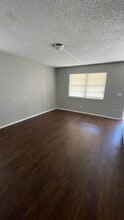 1508 E Humphrey St in Tampa, FL - Building Photo - Building Photo
