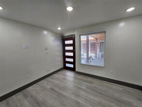 4806 Virginia Ave in Dallas, TX - Building Photo - Building Photo