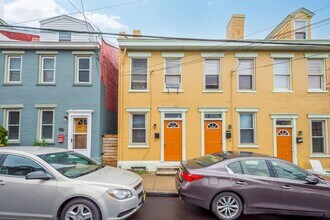 114-114 S 11th St in Pittsburgh, PA - Building Photo - Building Photo