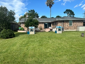 4104 Haring Rd in Metairie, LA - Building Photo - Building Photo
