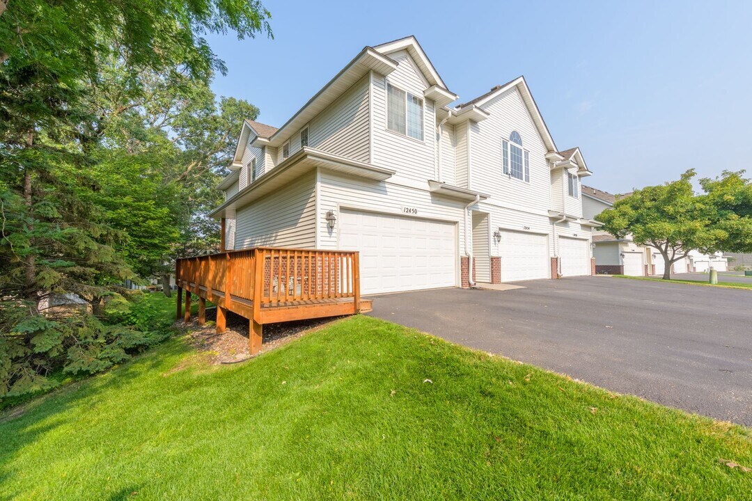 12450 Unity St NW in Minneapolis, MN - Building Photo