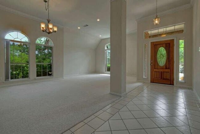 7900 Henry Kinney Row in Austin, TX - Building Photo - Building Photo