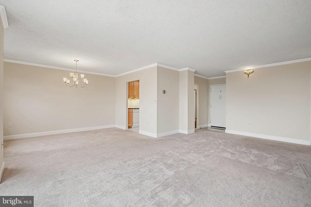 1225 Martha Custis Dr in Alexandria, VA - Building Photo