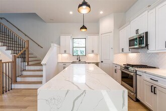 2506 Langston St in Houston, TX - Building Photo - Building Photo