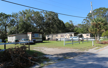 Ariel Gardens Mobile Home Park in Orlando, FL - Building Photo - Building Photo