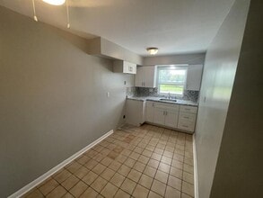 3427 W Main St in Mims, FL - Building Photo - Building Photo