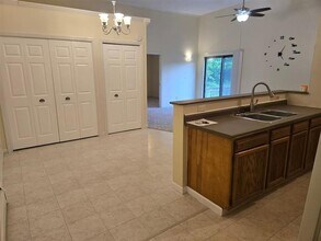 10069 E Coldwater Rd in Davison, MI - Building Photo - Building Photo