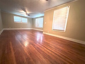 502 E Church St in El Campo, TX - Building Photo - Building Photo