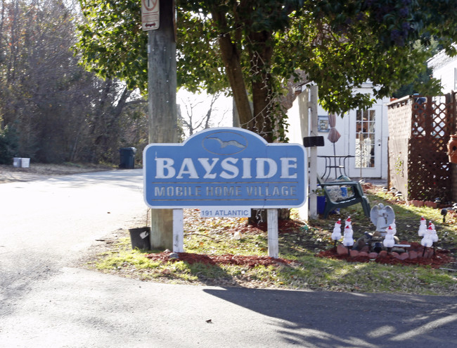 Bayside Moble Home Village in Hampton, VA - Foto de edificio - Building Photo