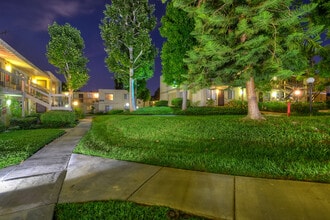 HERITAGE PLAZA in Brea, CA - Building Photo - Building Photo