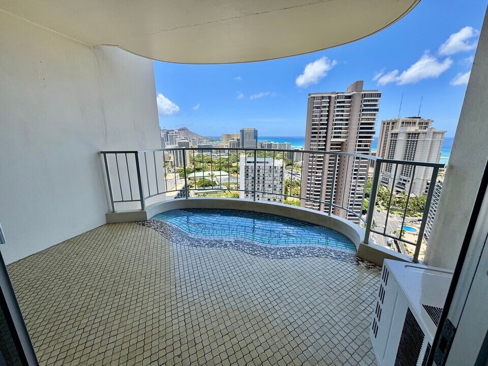 469 Ena Rd in Honolulu, HI - Building Photo