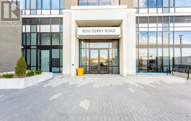 8010 Derry Rd W in Milton, ON - Building Photo - Building Photo