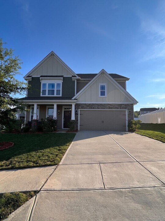 111 Yellow Birch Loop in Mooresville, NC - Building Photo