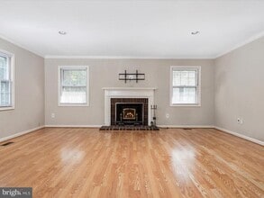 4405 Manor Hall Ln in Fairfax, VA - Building Photo - Building Photo