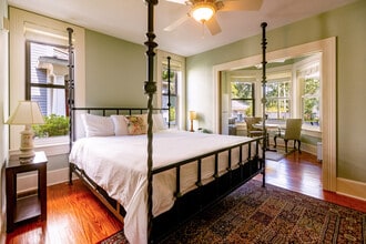 205 SE 7th St in Gainesville, FL - Building Photo - Building Photo