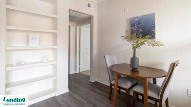 8989 West Rd in Houston, TX - Building Photo - Building Photo