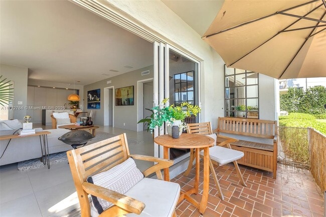 property at 1130 Venetian Way